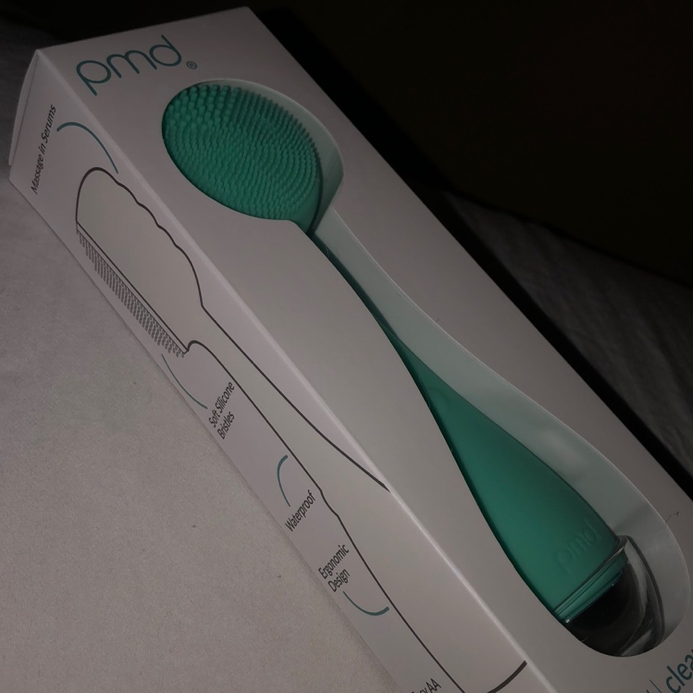 NIB PMD Clean 🧼 - Picture 12 of 12